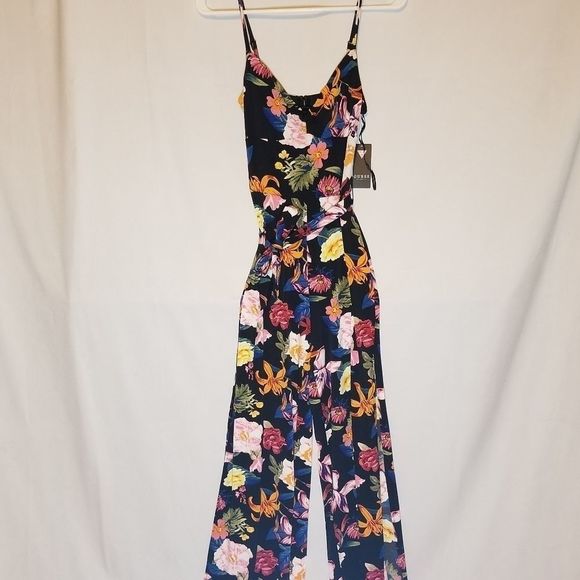 Guess Tamiko Printed O-Ring Jumpsuit - Picture 5 of 11